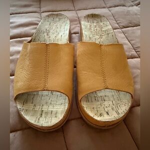 Women's Tan Slide Kork-Ease Tulsi Slide Sandal, like new, size 7